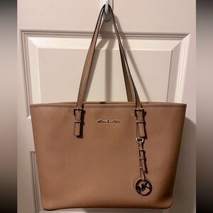 Michael Kors tote